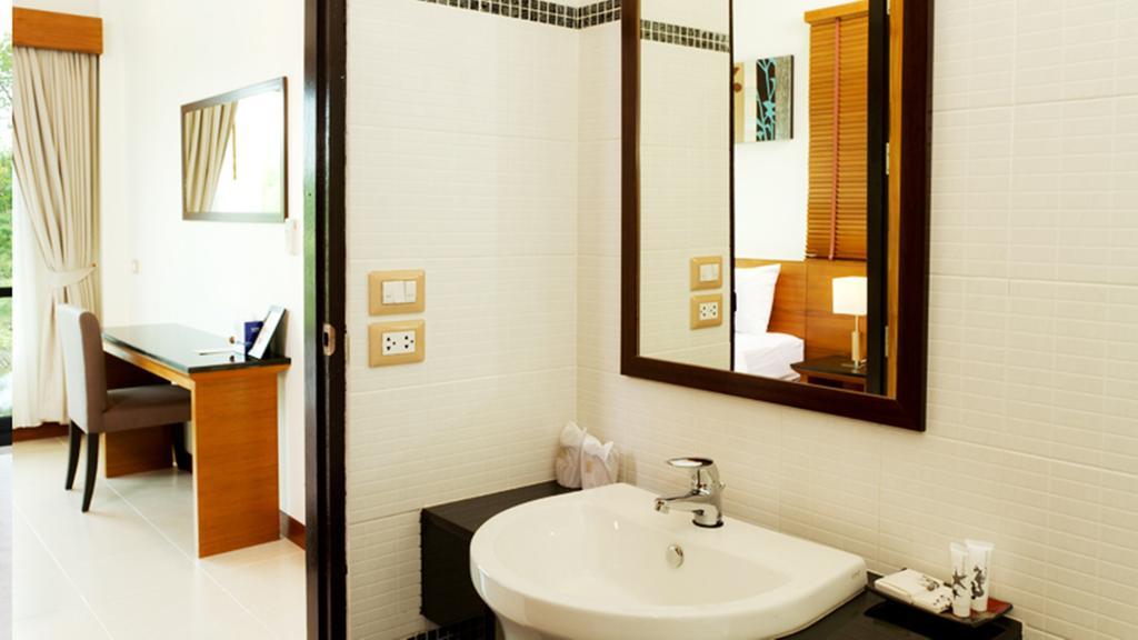 Khaolak Blue Lagoon Resort - Sha Extra Plus Καο Λακ Δωμάτιο φωτογραφία