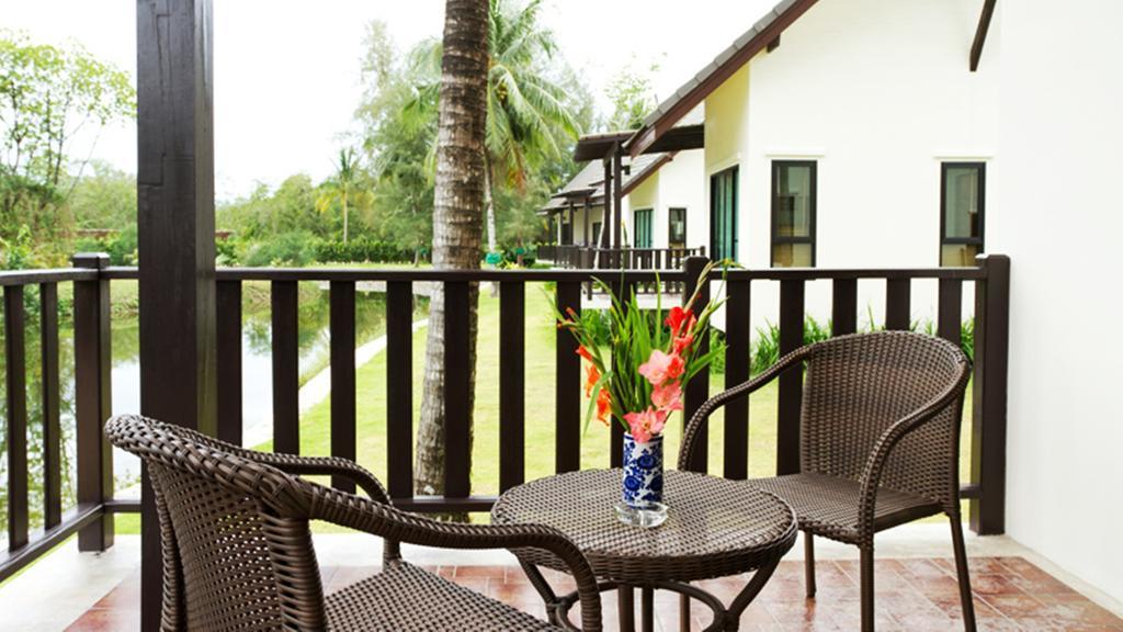 Khaolak Blue Lagoon Resort - Sha Extra Plus Καο Λακ Δωμάτιο φωτογραφία